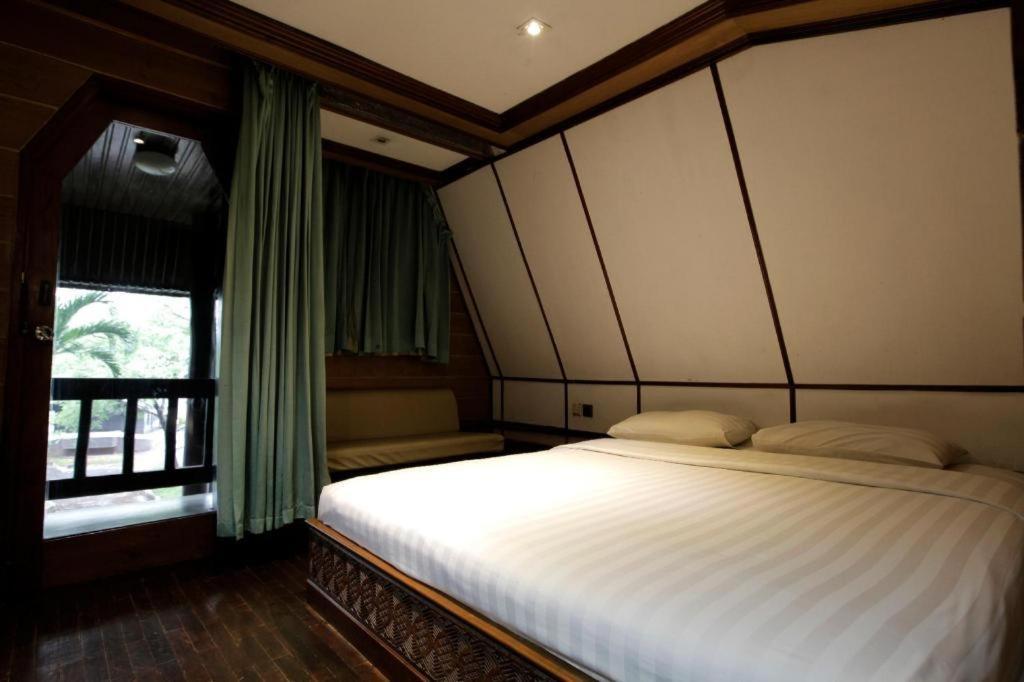 Putri Duyung Ancol Hotel Jacarta Exterior foto