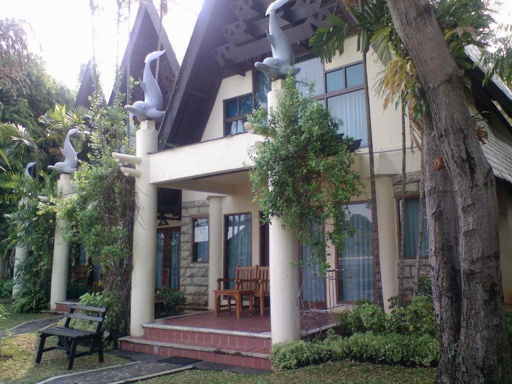 Putri Duyung Ancol Hotel Jacarta Exterior foto