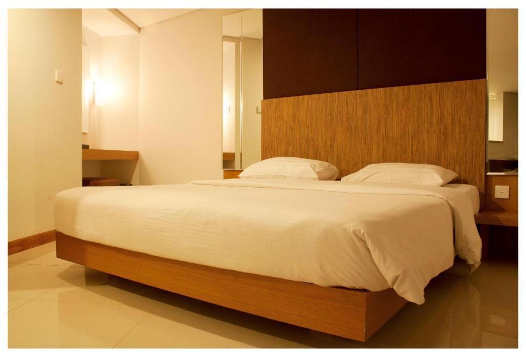 Putri Duyung Ancol Hotel Jacarta Exterior foto