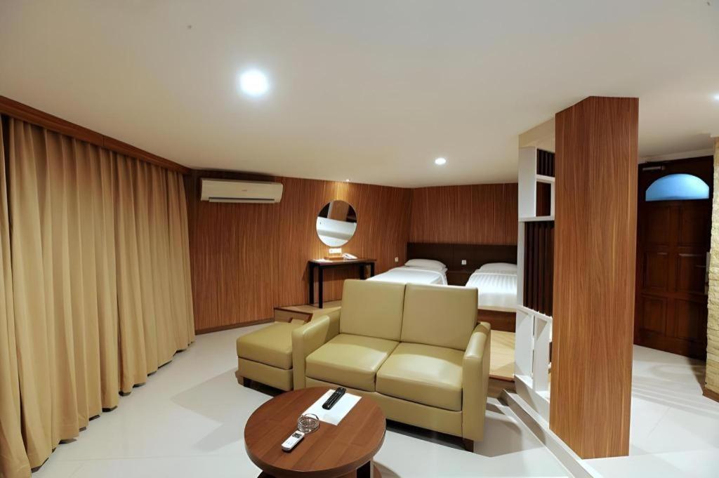 Putri Duyung Ancol Hotel Jacarta Exterior foto