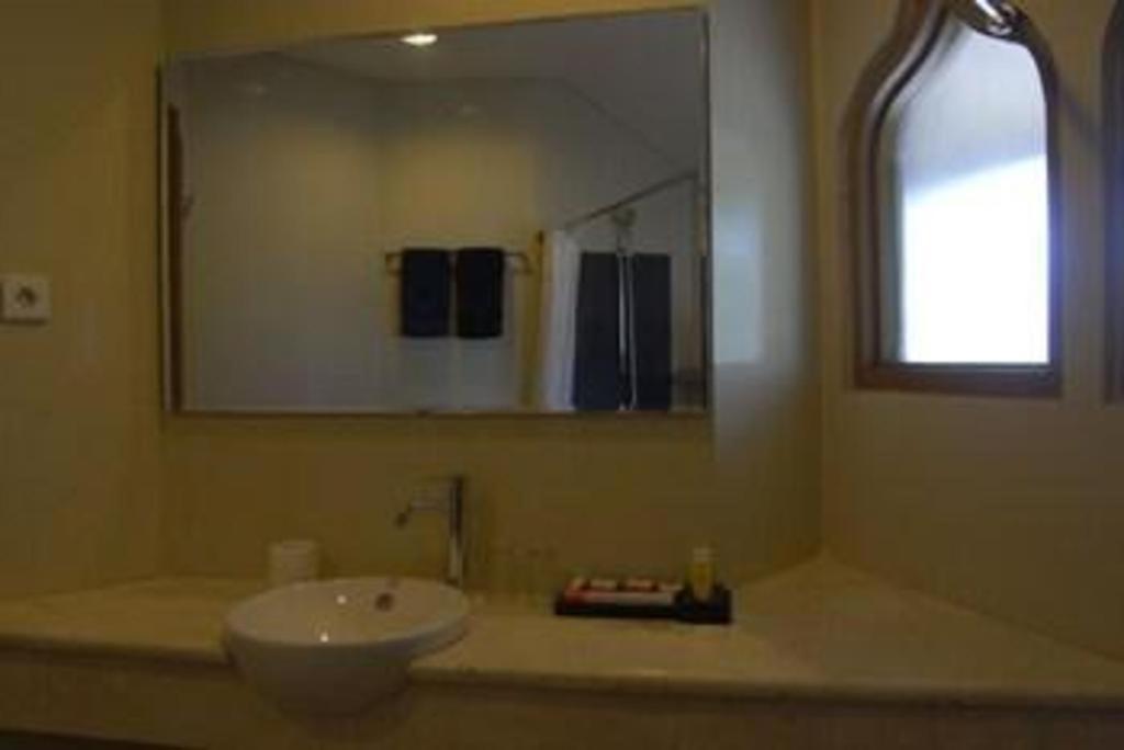 Putri Duyung Ancol Hotel Jacarta Exterior foto