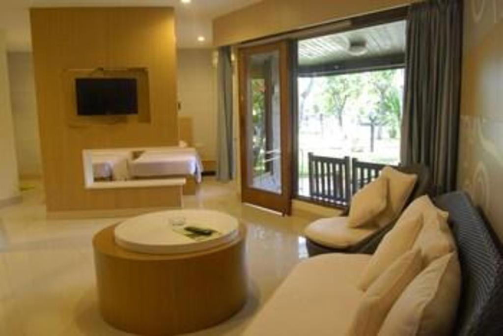 Putri Duyung Ancol Hotel Jacarta Exterior foto